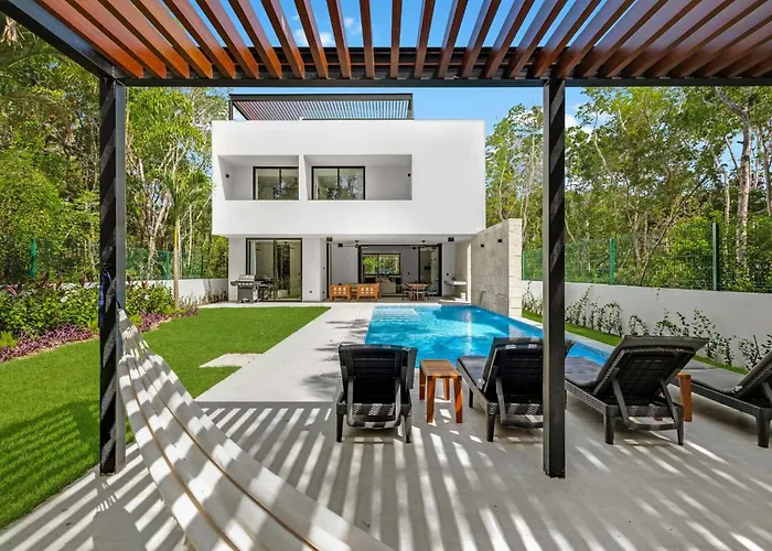 Casa de férias Luxury Pool Rooftop W Jacuzzi And Grill Xpu Ha